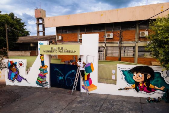 Arte urbana transforma fachadas de escolas municipais em Andradina para o ano letivo de 2026
