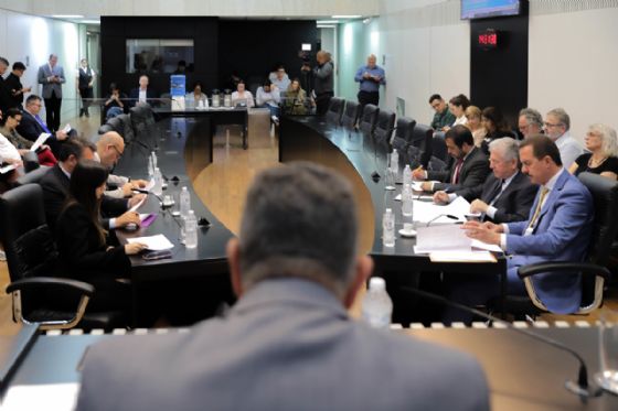 Comissão da Alesp dá aval a PL que proíbe criação de 'nudes' falsos com inteligência artificial