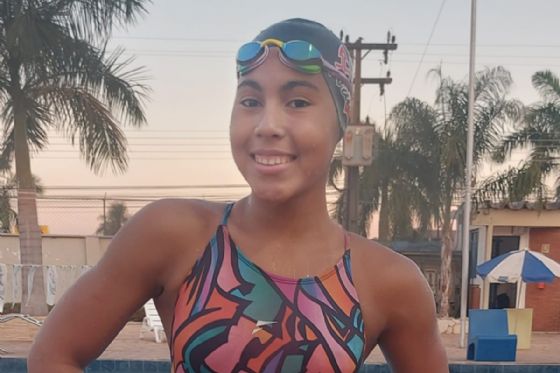 Andradinense de 14 anos entra para a Seleção Brasileira Juvenil de Natação e estreia no Sul-Americano