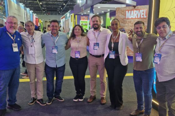 Deputado visita a Abrin 2026 e reforça apoio à indústria de brinquedos