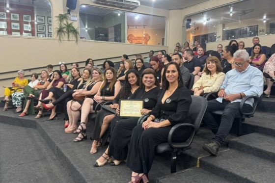 Câmara de Andradina realiza sessão solene e homenageia profissionais e instituições da Educação