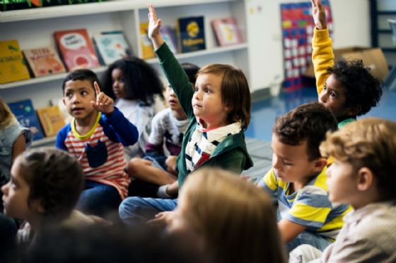 Em 2025, Alesp priorizou inclusão e acolhimento nas escolas paulistas