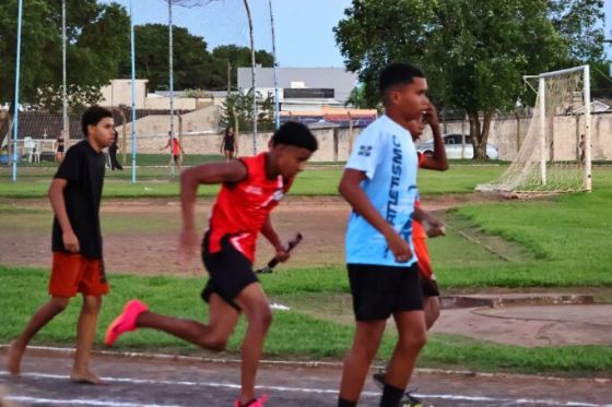 Equipe de atletismo de Pereira Barreto conquista 26 pódios na abertura da Liga Regional em Dracena