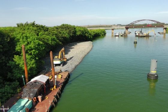 Obra estratégica de R$ 300 milhões na Hidrovia Tietê-Paraná atinge 97% de execução no interior de SP