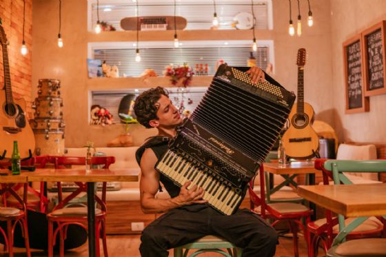 Gabriel Chiad: sanfoneiro sul-mato-grossense se apresenta no MS Ao Vivo e abre show de João Gomes