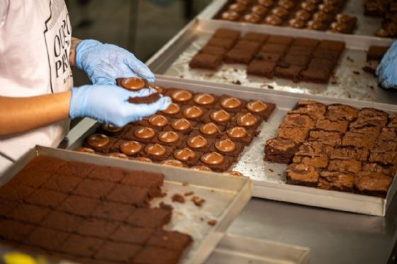 Indústria de alimentos cresce 8%, cria 51 mil empregos e eleva renda em 2025