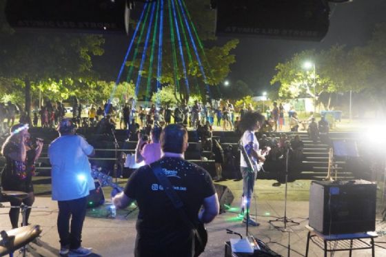 Marchinhas e frevo embalam início do Araçafolia e dão o tom do Carnaval 2026 em Araçatuba