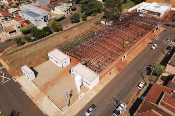 Obras do novo Mercadão Municipal de Andradina avançam e estrutura já atinge 70% de execução