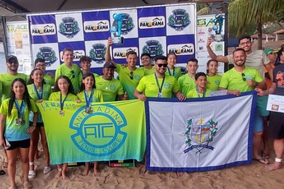 Natação de Andradina conquista tetracampeonato na Travessia do Rio Paraná em Panorama