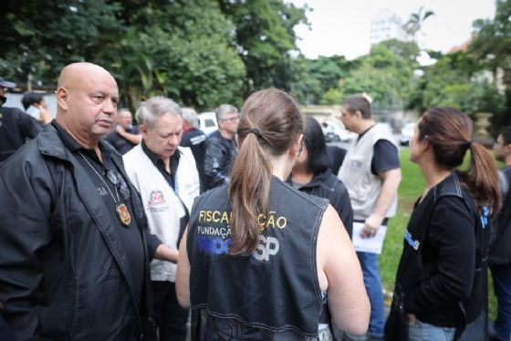Operação do Procon-SP fiscaliza mais de 300 estacionamentos no estado