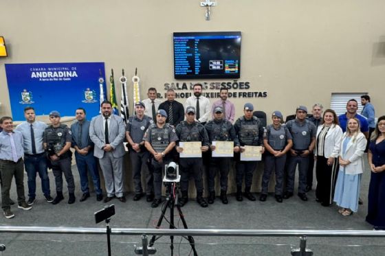 Câmara de Andradina homenageia soldados da PM por ato heroico que salvou uma vida