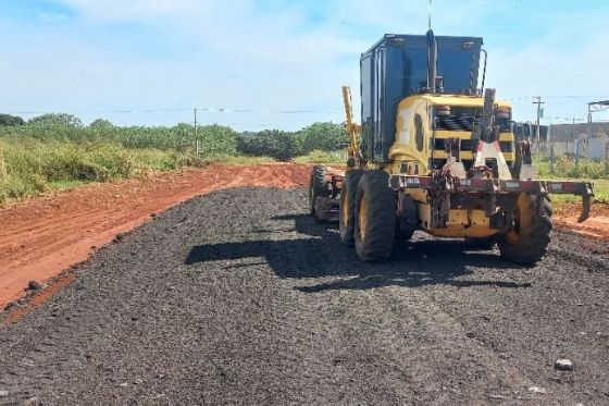 Araçatuba inicia melhorias no Distrito Industrial Maria Isabel com aplicação de pavimento fresado