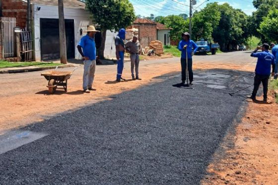 Prefeitura de Araçatuba resolve falha em drenagem que afundou asfalto em rua do Bairro Água Branca