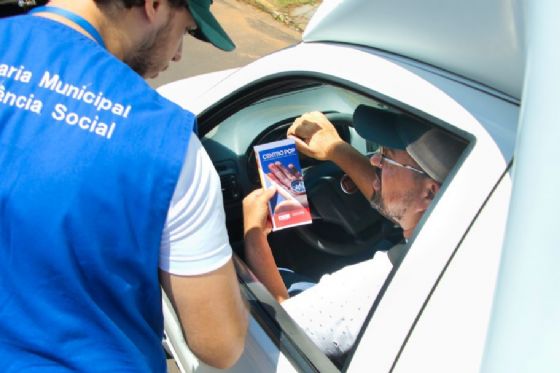 Prefeitura de Três Lagoas realiza Blitz Educativa da Campanha “Não dê esmola, dê oportunidade”