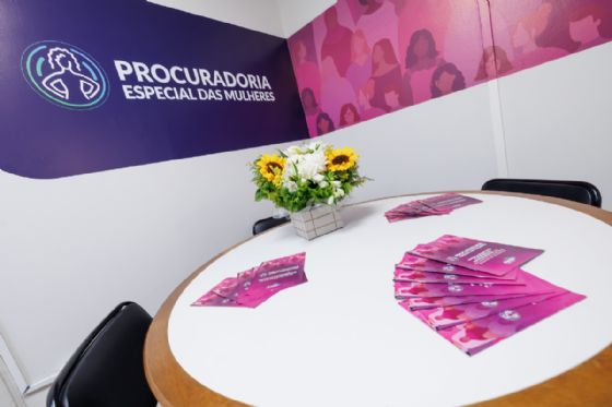 Procuradoria Especial das Mulheres da Alesp junto com você para celebrar o mês das mulheres