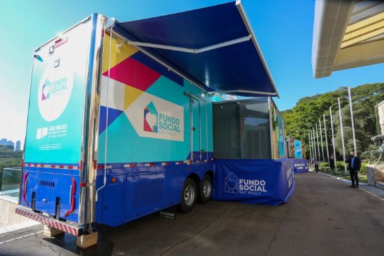 Carreta do Fundo Social traz três cursos gratuitos para Andradina: manicure, barbeiro e sobrancelha