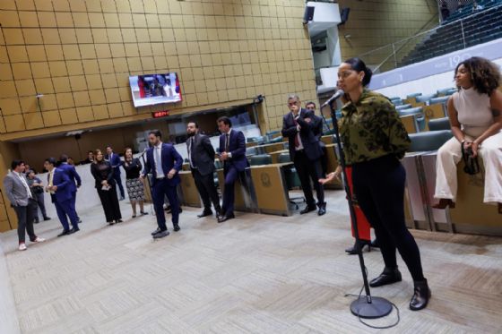 Sancionada, lei da Alesp garante direito à instalação de carregadores de carros elétricos em prédios