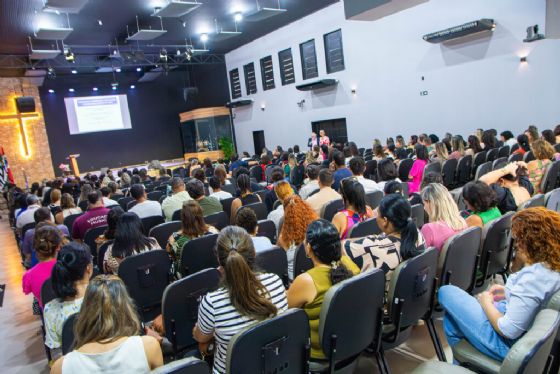 Secretaria de Educação realiza Planejamento Escolar 2026 com foco em neurociência e novos materiais didáticos