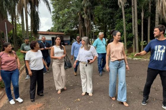 Vice-prefeita de Araçatuba e comitiva fazem visita técnica no Secoi e Sítio Escola