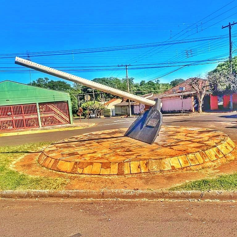 Praça da Enxada pode ganhar novo nome em homenagem a pioneiro da Vila Botega - Praca da Enxada na Vila Botega em Andradina (SP)