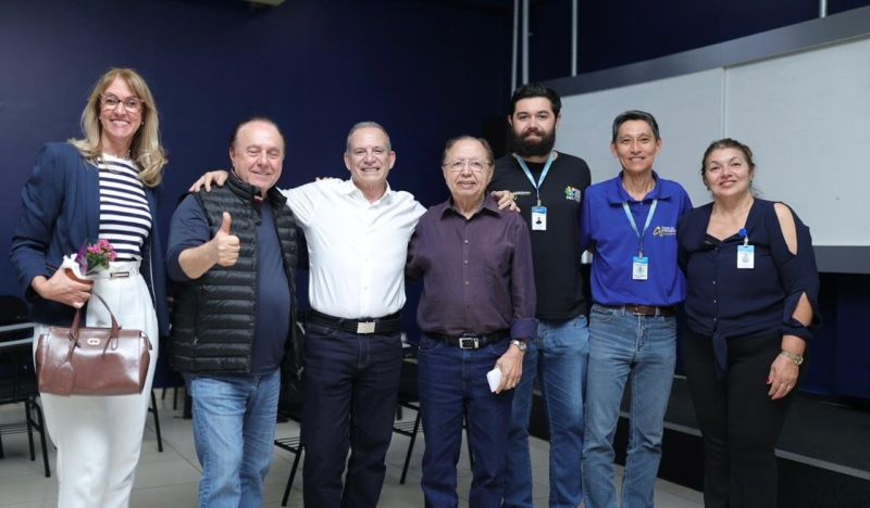 Andradina firma convênio para integrar o Portal Trampolim e ampliar oportunidades de emprego - Prefeito assina convênio para Andradina no Portal Trampolim Andradina firma convênio para integrar o Portal Trampolim e ampliar oportunidades de emprego - Prefeito assina convênio para Andradina no Portal Trampolim