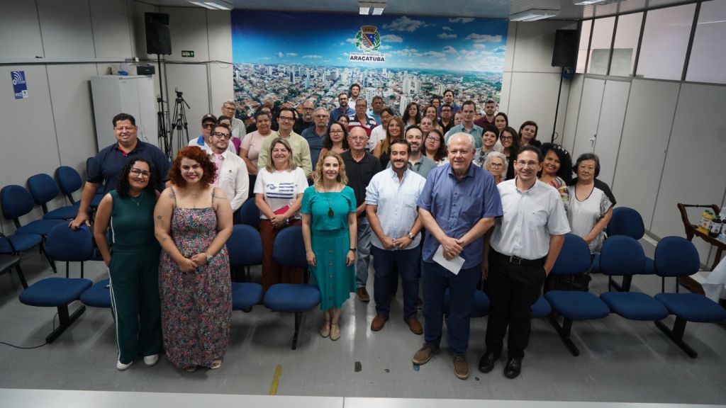 Araçatuba empossa novos membros do Conselho Municipal de Segurança Alimentar para o biênio 2025-2027 - Prefeitura de Araçatuba empossa novos membros do Conselho de Segurança Alimentar e Nutricional