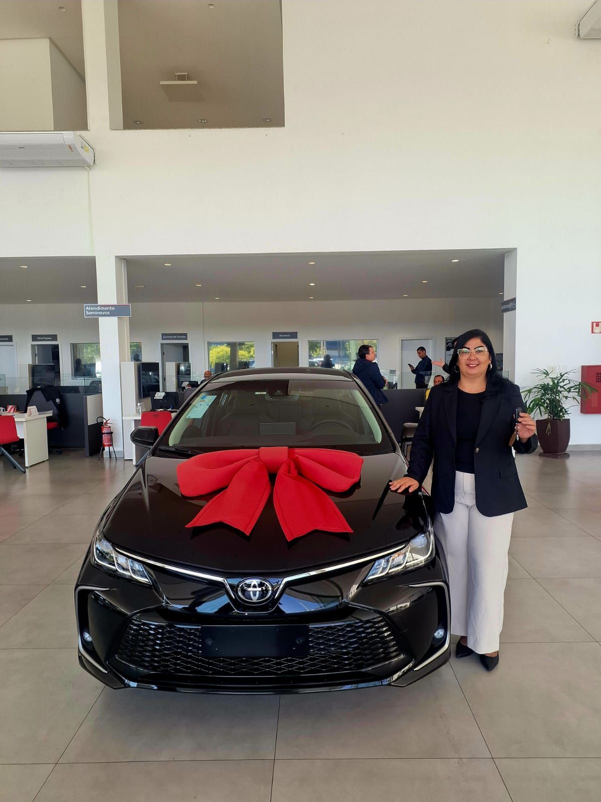 Câmara de Itapura investe em veículo zero km com recursos próprios e destaca gestão eficiente - Presidente da Câmara, Professora Cátia Abreu Câmara de Itapura investe em veículo zero km com recursos próprios e destaca gestão eficiente - Presidente da Câmara, Professora Cátia Abreu