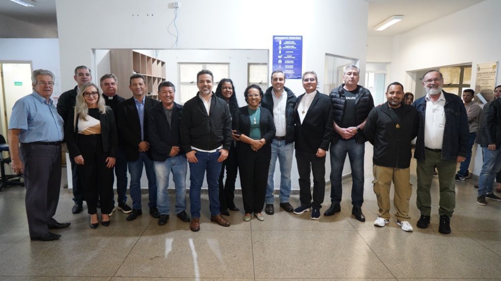 Araçatuba inicia reforma do antigo Hospital da Mulher para novo Pronto-Socorro Municipal com parceria do UniSalesiano - Prefeitura e UniSalesiano oficializam investimento de R$ 2,7 milhões para reforma do antigo Hospital da Mulher para abrigar o Pronto-Socorro Municipal