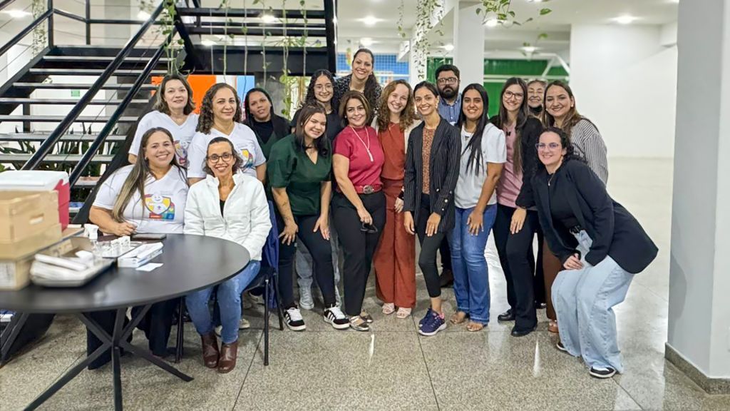 Vacinação contra gripe é intensificada em Araçatuba com ações em empresas e eventos - Secretaria de Saúde de Araçatuba intensifica vacinação contra gripe em empresas e órgãos públicos Vacinação contra gripe é intensificada em Araçatuba com ações em empresas e eventos - Secretaria de Saúde de Araçatuba intensifica vacinação contra gripe em empresas e órgãos públicos