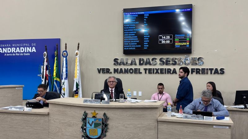 Câmara de Andradina vota veto ao Programa Empresa Amiga da Escola e homenagens a vias públicas nesta segunda-feira - Sessão da Câmara de Andradina Câmara de Andradina vota veto ao Programa Empresa Amiga da Escola e homenagens a vias públicas nesta segunda-feira - Sessão da Câmara de Andradina