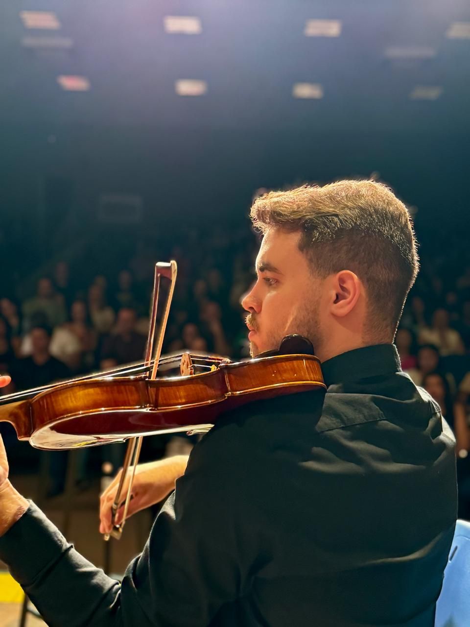 Violinista de Andradina, Emanuel dos Anjos, participa de masterclass em São Paulo com grandes nomes da música erudita - Violinista Emanuel dos Anjos Violinista de Andradina, Emanuel dos Anjos, participa de masterclass em São Paulo com grandes nomes da música erudita - Violinista Emanuel dos Anjos